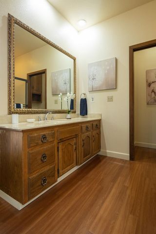 925 Scenic Ct, Modesto, CA 95355