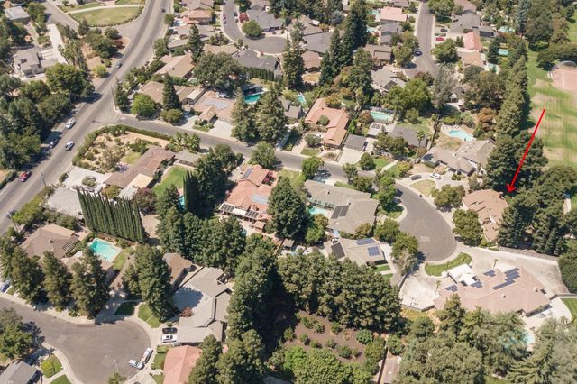 925 Scenic Ct, Modesto, CA 95355