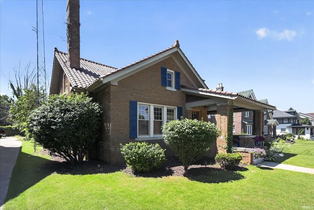 918 E Jefferson Boulevard, South Bend, IN 46617