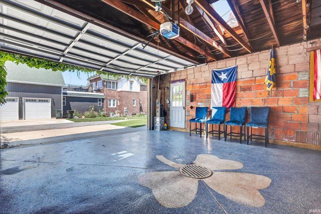 918 E Jefferson Boulevard, South Bend, IN 46617
