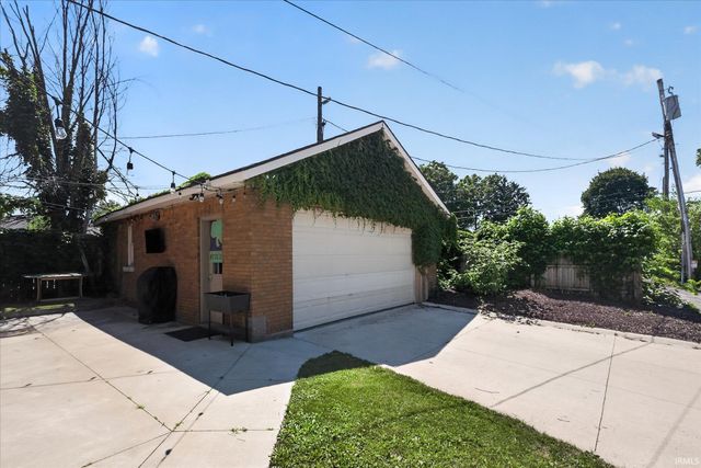 918 E Jefferson Boulevard, South Bend, IN 46617