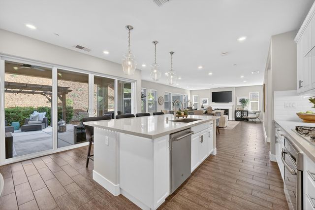 1233 Harvest Loop, Folsom, CA 95630