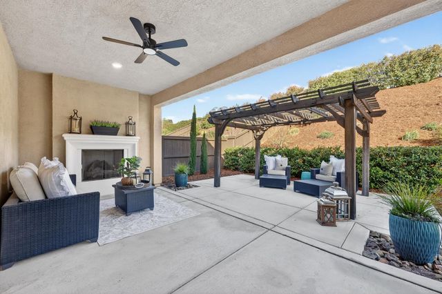 1233 Harvest Loop, Folsom, CA 95630