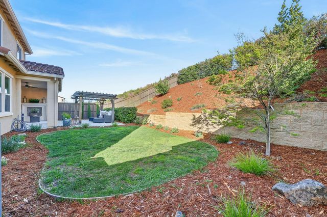 1233 Harvest Loop, Folsom, CA 95630