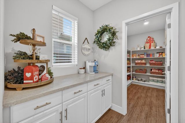 1233 Harvest Loop, Folsom, CA 95630