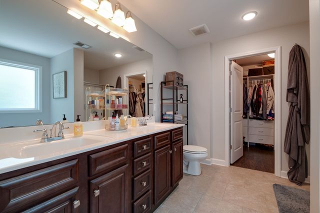 1065 Lindyn Lee Way, Gallatin, TN 37066