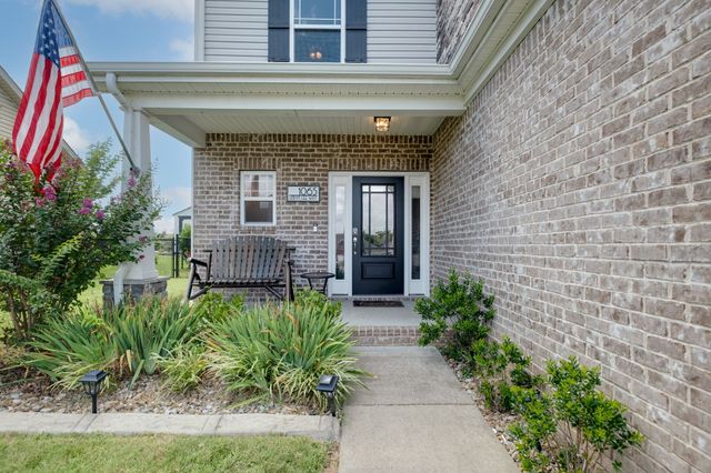 1065 Lindyn Lee Way, Gallatin, TN 37066