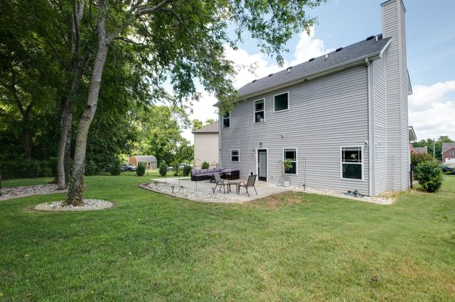 1065 Lindyn Lee Way, Gallatin, TN 37066