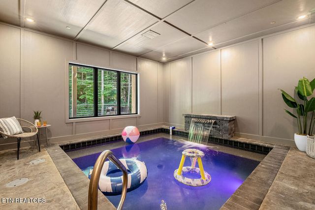 1620 Bear Valley Rd, Sevierville, TN 37876