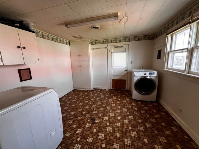 726 S Cherokee Street, Grove, OK 74344