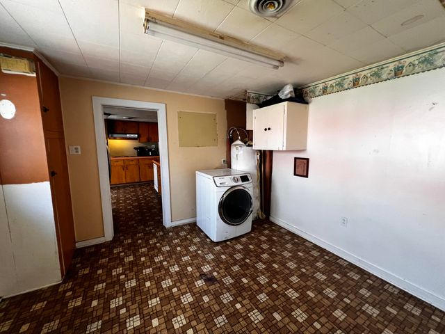 726 S Cherokee Street, Grove, OK 74344