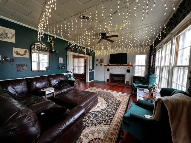 726 S Cherokee Street, Grove, OK 74344