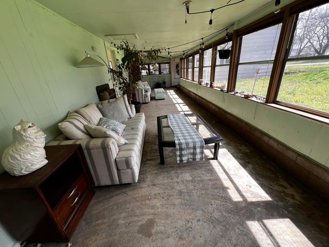 726 S Cherokee Street, Grove, OK 74344