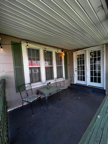 726 S Cherokee Street, Grove, OK 74344