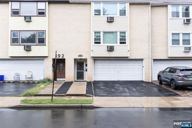 190 Park Street, East Orange, NJ 07017