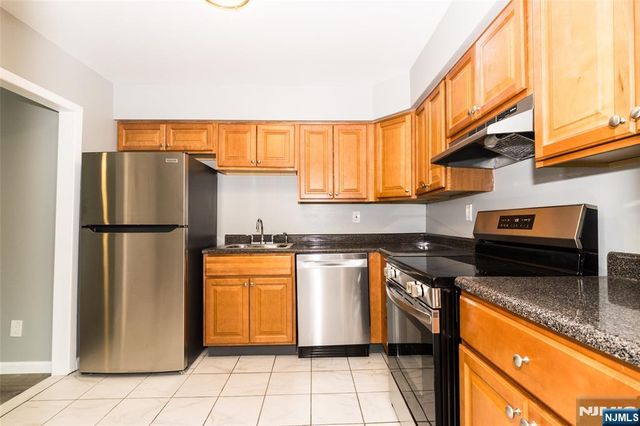 190 Park Street, East Orange, NJ 07017