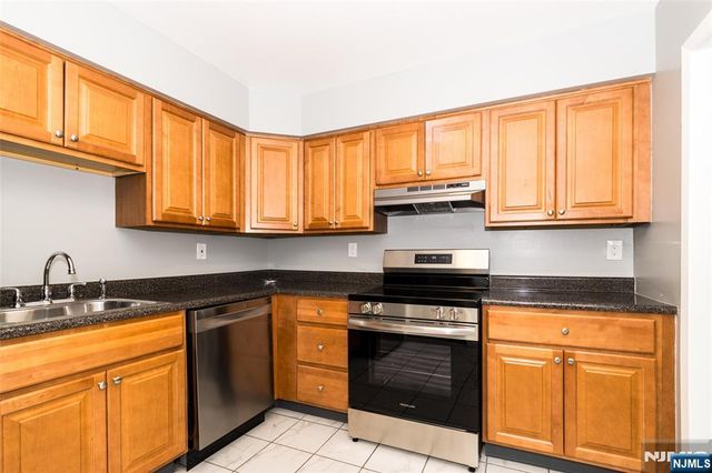 190 Park Street, East Orange, NJ 07017