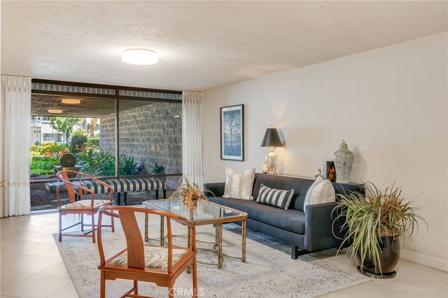 2538 E 2nd 306, Long Beach, CA 90803