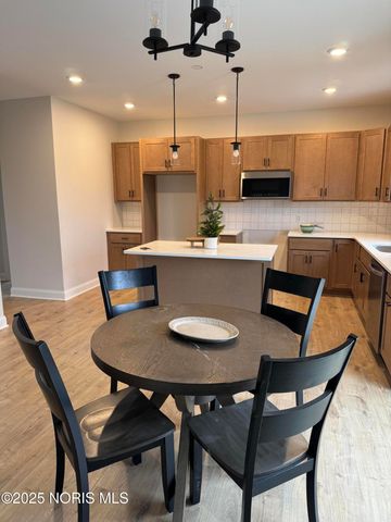 1924 Caleb Court, Waterville, OH 43566