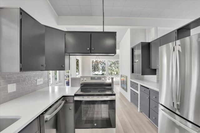 1917 S Union Rd, Spokane, WA 99206