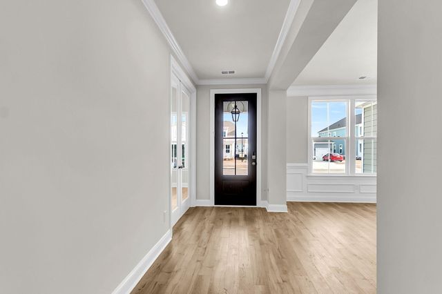 737 Maynard Lane, Summerville, SC 29486