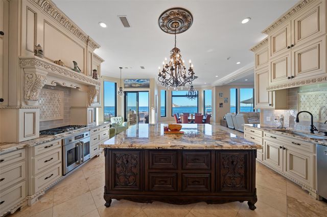 3806 Walden Estates Drive, Montgomery, TX 77356