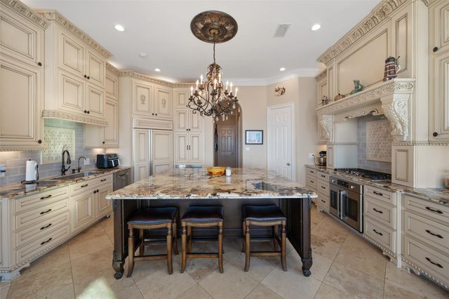 3806 Walden Estates Drive, Montgomery, TX 77356