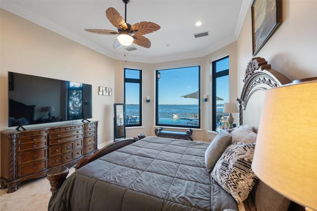 3806 Walden Estates Drive, Montgomery, TX 77356