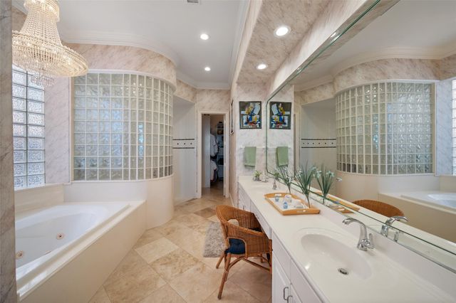 3806 Walden Estates Drive, Montgomery, TX 77356