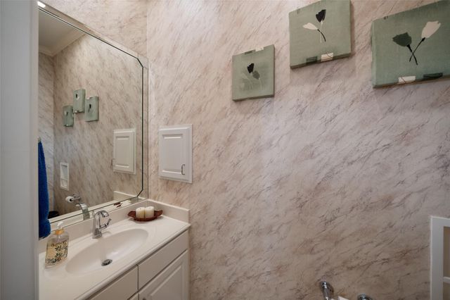 3806 Walden Estates Drive, Montgomery, TX 77356