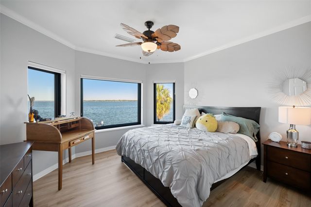 3806 Walden Estates Drive, Montgomery, TX 77356