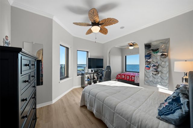 3806 Walden Estates Drive, Montgomery, TX 77356