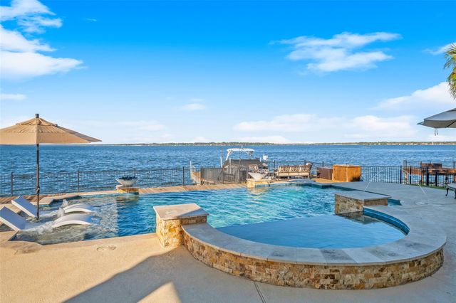 3806 Walden Estates Drive, Montgomery, TX 77356