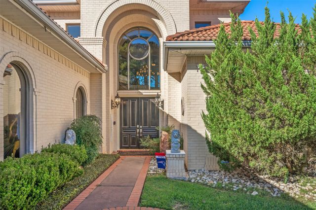 3806 Walden Estates Drive, Montgomery, TX 77356