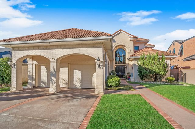 3806 Walden Estates Drive, Montgomery, TX 77356