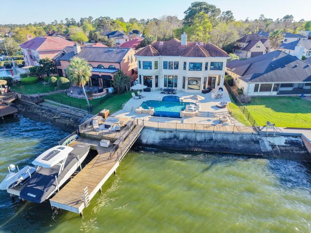 3806 Walden Estates Drive, Montgomery, TX 77356