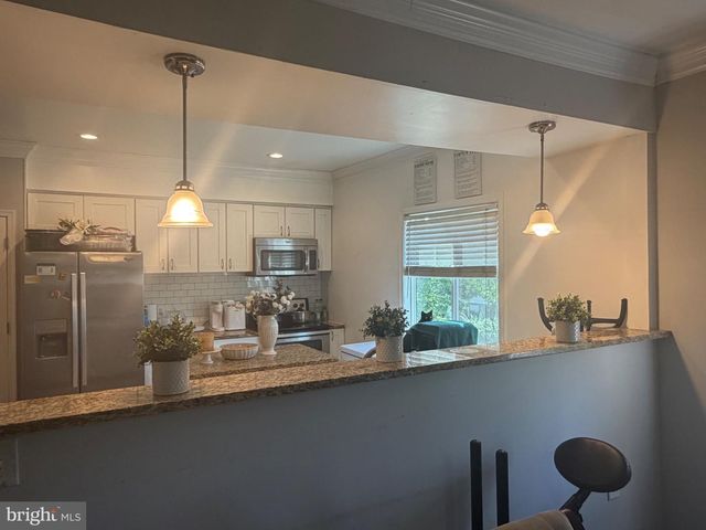 3 BEACON HILL RD, Baltimore, MD 21207