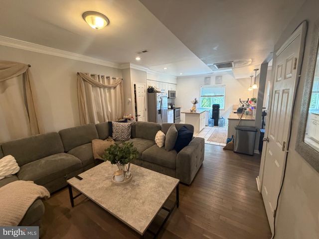 3 BEACON HILL RD, Baltimore, MD 21207