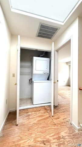 1900 Summer Street 7, Stamford, CT 06905