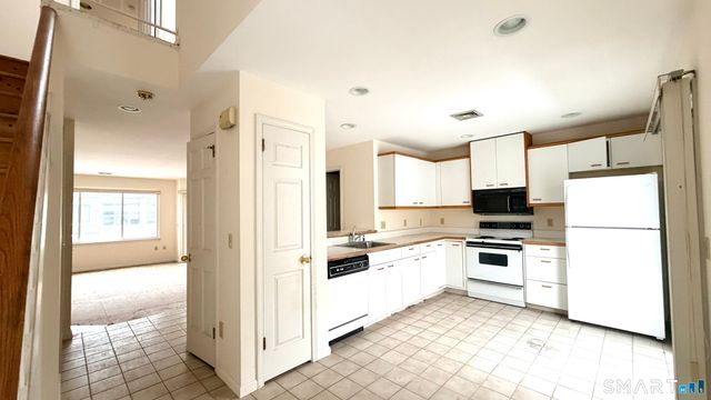 1900 Summer Street 7, Stamford, CT 06905