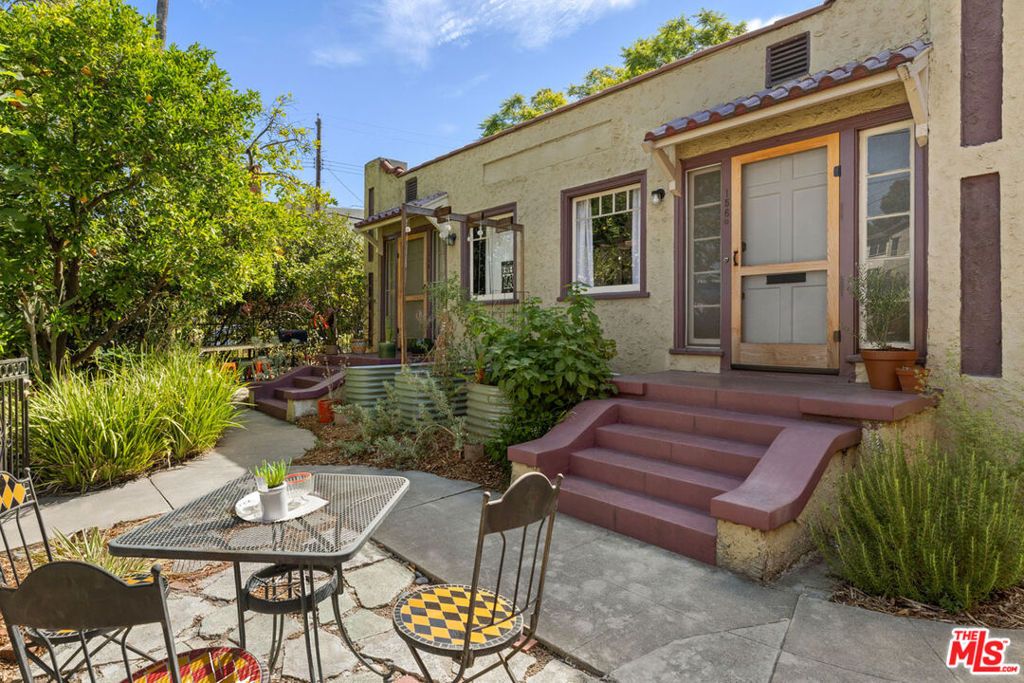 1560 Morton Avenue, Los Angeles, CA 90026 — photo 4