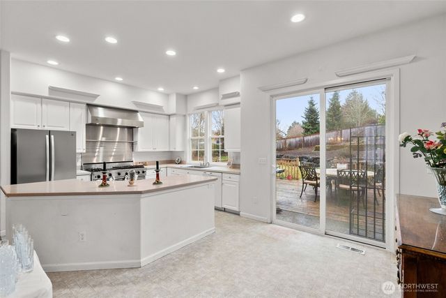 2312 Carnbee Court SE, Lacey, WA 98513