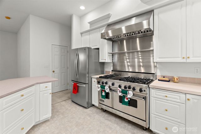 2312 Carnbee Court SE, Lacey, WA 98513