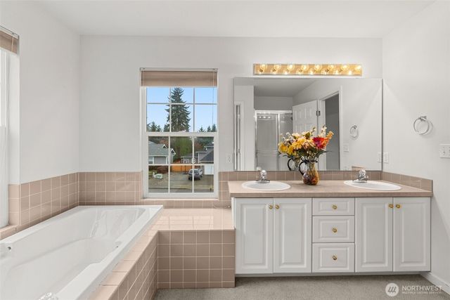 2312 Carnbee Court SE, Lacey, WA 98513