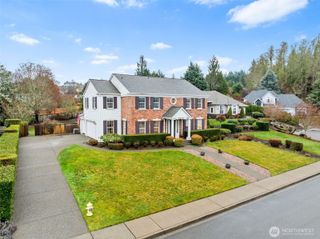 2312 Carnbee Court SE, Lacey, WA 98513