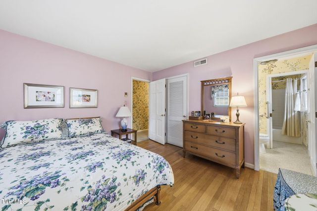 698 Garden Lane, Bristol, VA 24201