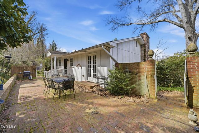 698 Garden Lane, Bristol, VA 24201