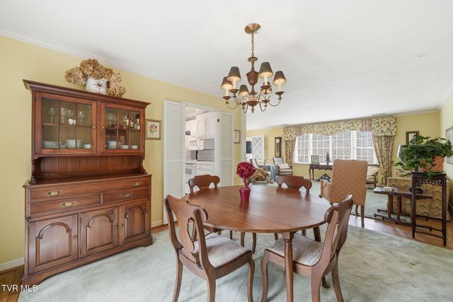 698 Garden Lane, Bristol, VA 24201