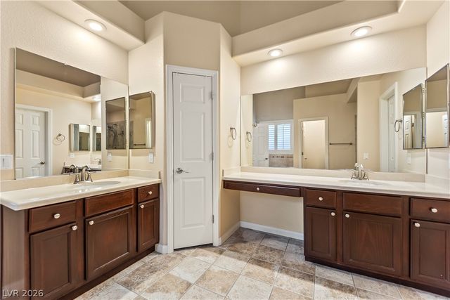 1909 Rolling Dunes Court, Las Vegas, NV 89117