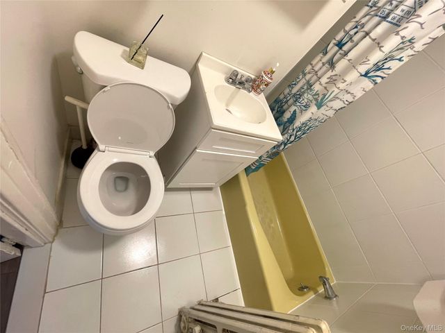 246-02 Jericho Turnpike 2, Floral Park, NY 11001